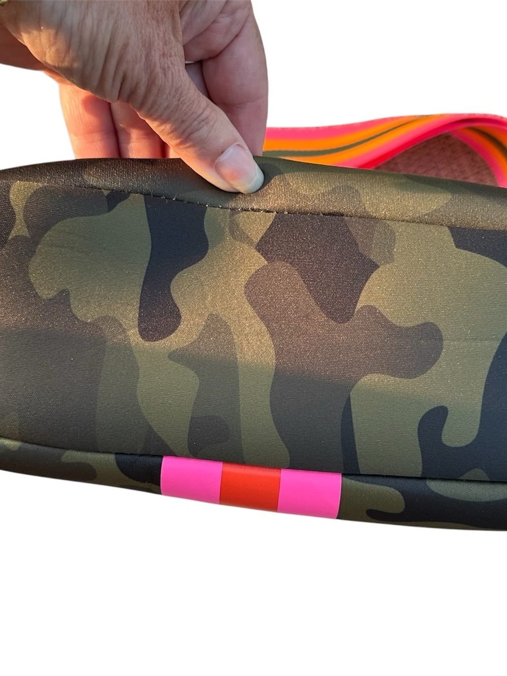 Haute Shore Blake Showoff Neoprene Camo Crossbody Bag | Like New - Picture 6 of 7